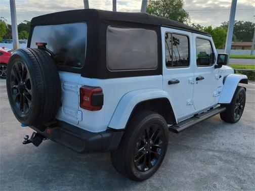 2022 Jeep Wrangler Unlimited 4xe Sahara