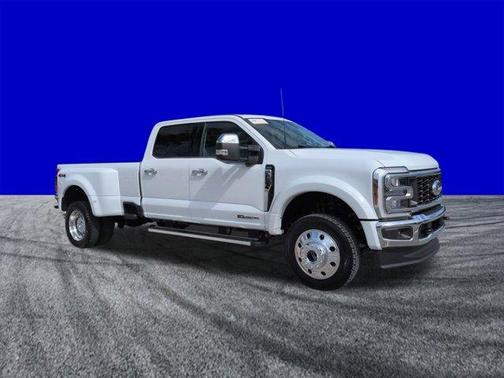 Oxford White 2026 Ford F-450 Lariat