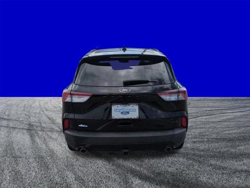 Black Metallic 2022 Ford Escape SEL