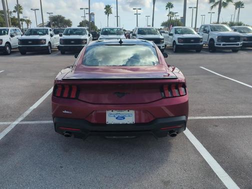 2025 Ford Mustang EcoBoost