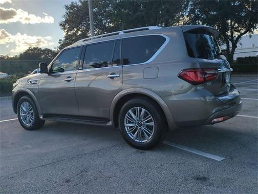 2019 INFINITI QX80 Luxe