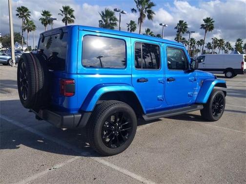 Photo 4 of 28 of 2021 Jeep Wrangler Unlimited 4xe Sahara