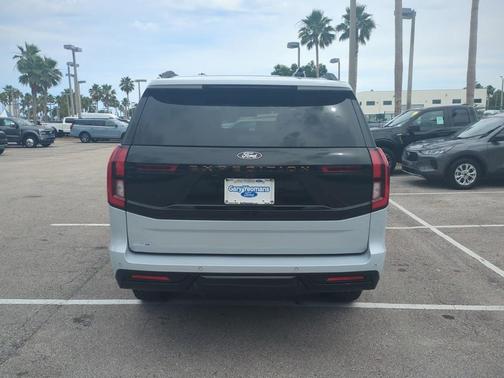 2025 Ford Expedition Tremor
