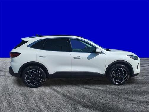 2026 Ford Escape Platinum
