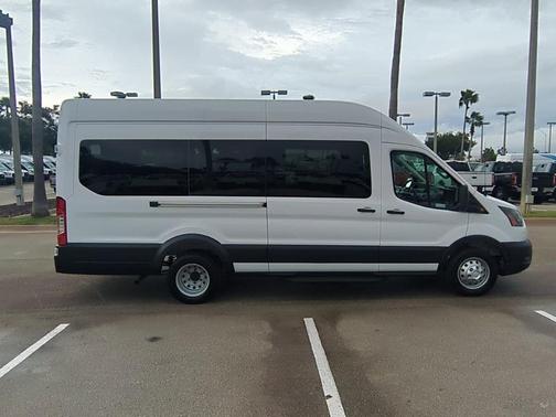 2025 Ford Transit-350