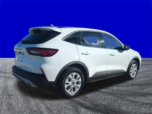 2026 Ford Escape SE