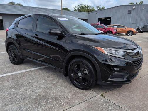 Crystal Black Pearl 2020 Honda HR-V LX