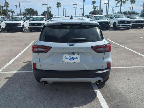 2026 Ford Escape SE