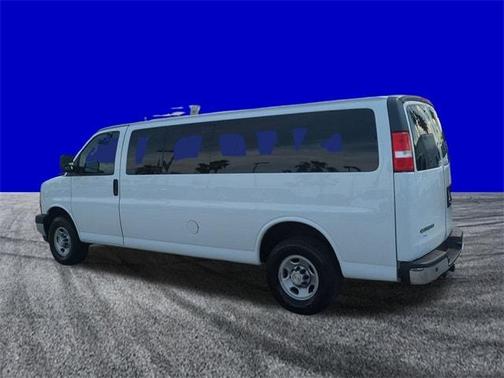 2022 Chevrolet Express 3500 LS