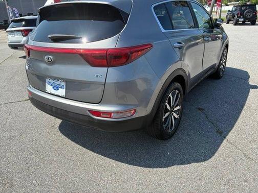Mineral Silver 2018 Kia Sportage EX