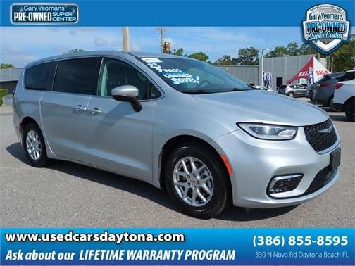 2023 Chrysler Pacifica Touring-L