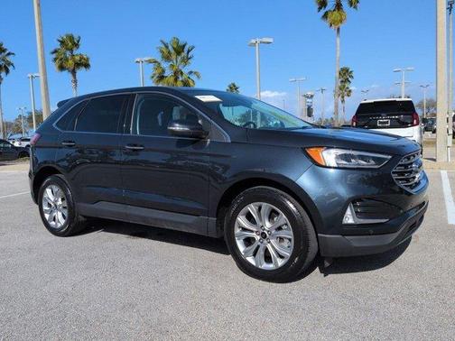 2023 Ford Edge Titanium