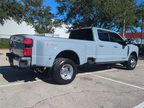 2024 Ford F-350 Lariat Super Duty