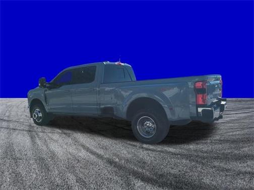 2024 Ford F-350 Lariat Super Duty