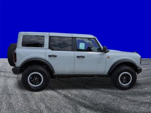 Avalanche 2026 Ford Bronco Badlands