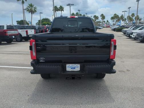 2025 Ford F-250 Platinum