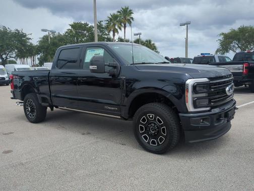 2025 Ford F-250 Platinum
