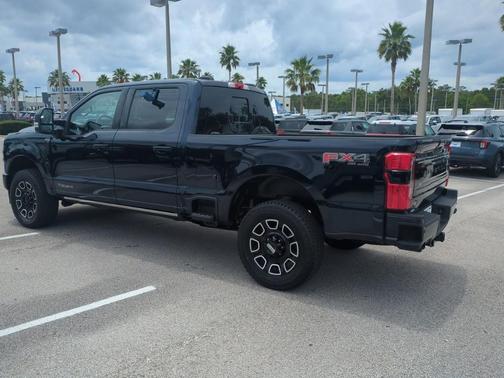 2025 Ford F-250 Platinum