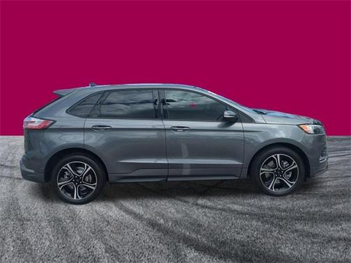 2022 Ford Edge ST