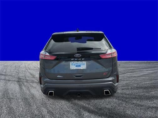2022 Ford Edge ST