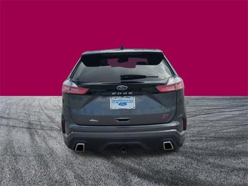 2022 Ford Edge ST