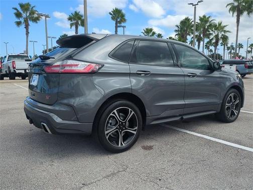 2022 Ford Edge ST