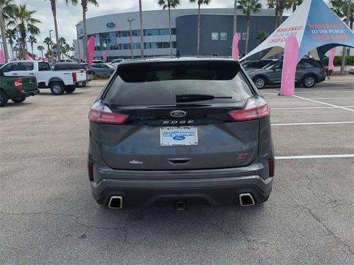 2022 Ford Edge ST