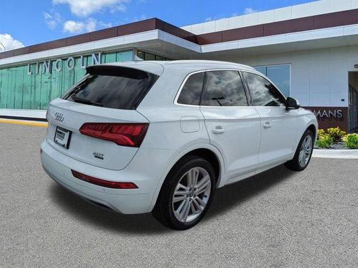 2018 Audi Q5 2.0T Premium Plus