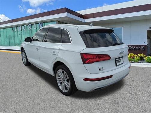 2018 Audi Q5 2.0T Premium Plus