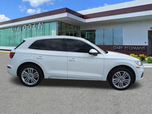 2018 Audi Q5 2.0T Premium Plus