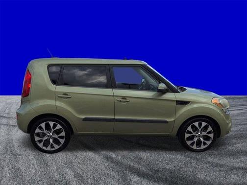 2013 Kia Soul +
