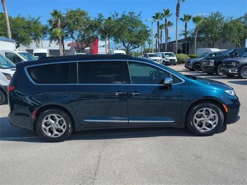 2023 Chrysler Pacifica Limited