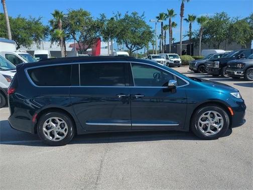 2023 Chrysler Pacifica Limited