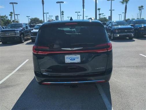 2023 Chrysler Pacifica Limited