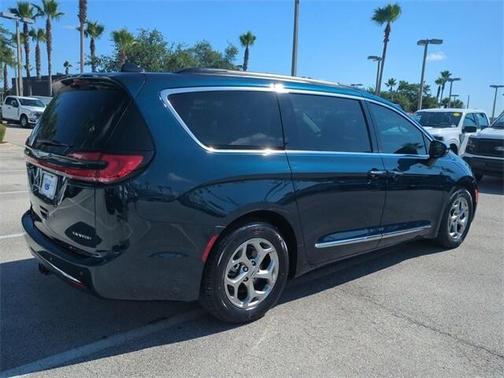 2023 Chrysler Pacifica Limited