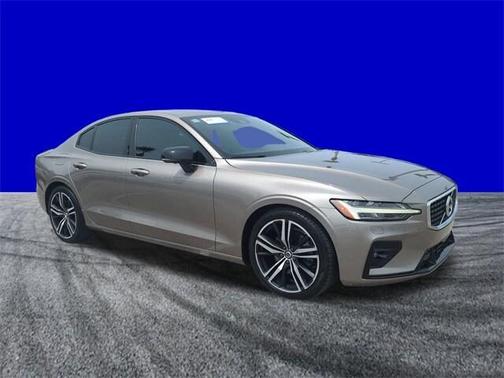 2020 Volvo S60 T5 R-Design