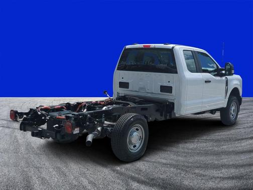 2025 Ford F-250 XL