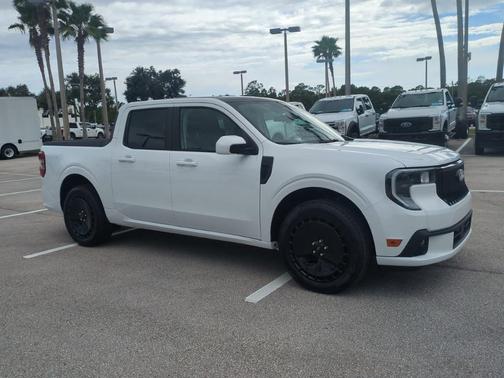 2025 Ford Maverick Lobo Standard