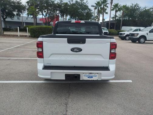 2025 Ford Maverick Lobo Standard