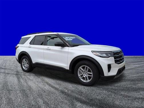 White Metallic 2026 Ford Explorer Active