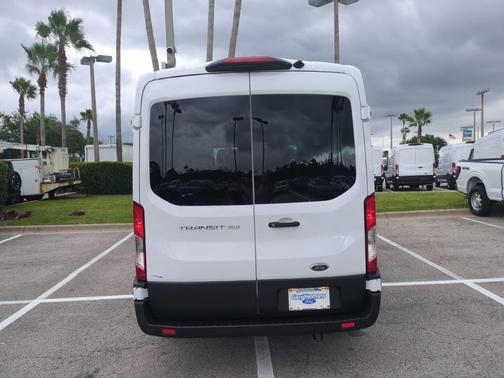 2025 Ford Transit-350