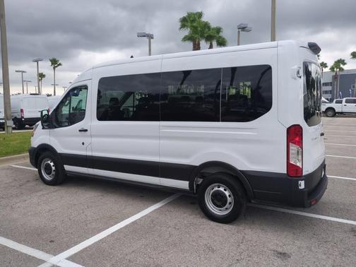 2025 Ford Transit-350