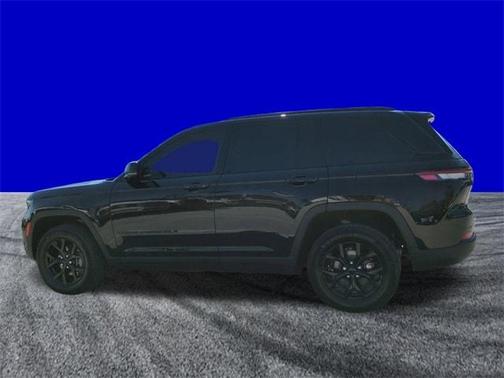 2024 Jeep Grand Cherokee Laredo
