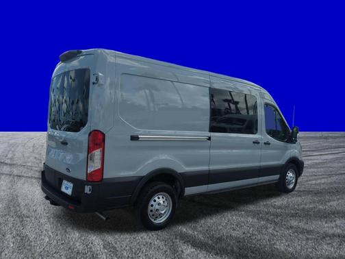 2025 Ford Transit-250 148 WB Medium Roof Cargo