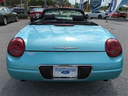 2002 Ford Thunderbird 