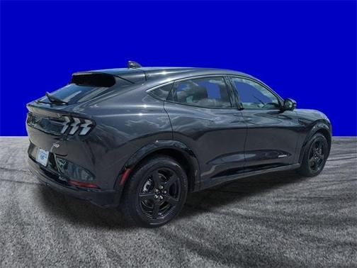 2022 Ford Mustang Mach-E California Route 1