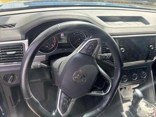 2021 Volkswagen Atlas 2.0T SE w/Technology