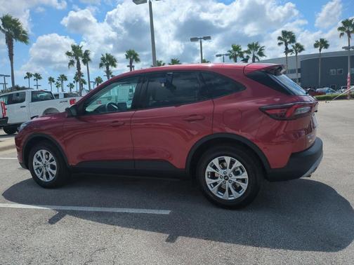 2026 Ford Escape SE