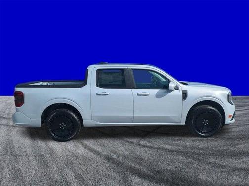 White Metallic 2026 Ford Maverick Lobo Standard
