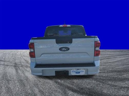 White Metallic 2026 Ford Maverick Lobo Standard